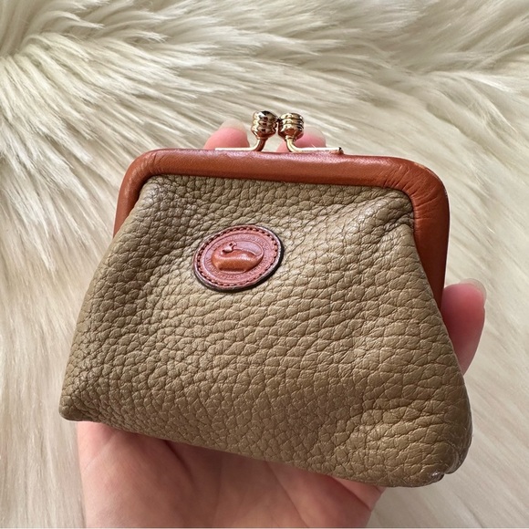 Rare Vintage Dooney & Bourke Small Peddle Leather Coin Wallet Kisslock - Picture 7 of 13